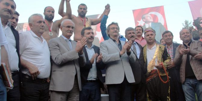 Güreşin Fatihi ’Atlı’