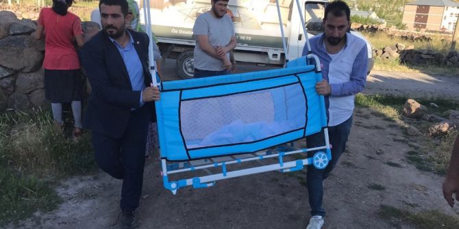 Ak Parti’den İhtiyaç Sahiplerine Destek