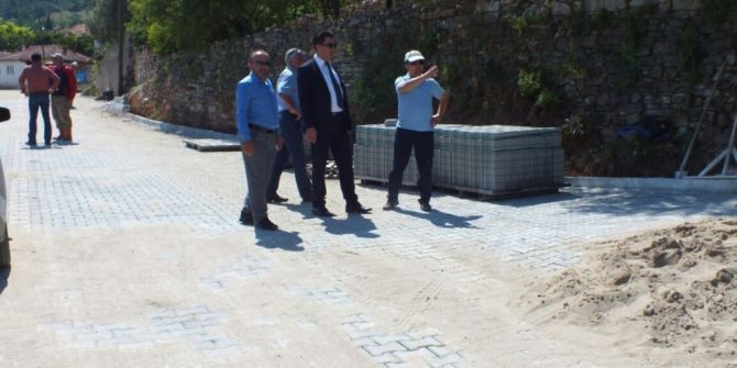 Soma’da Yol Bakım Ve Onarım Çalışmaları Sürüyor