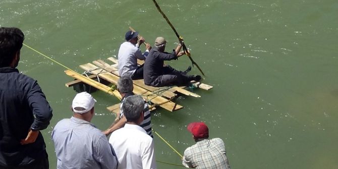 Zap Suyunda Kaybolan Minik Miraç Bulunamıyor