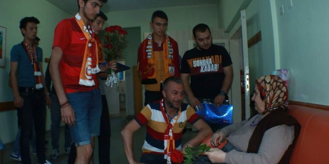 Ultraslan Niğde Taraftar Grubundan Huzur Evine Bayram Ziyareti
