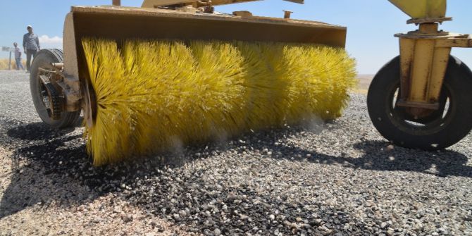 Bismil’de Kırsal Mahalle Yolları Yenileniyor