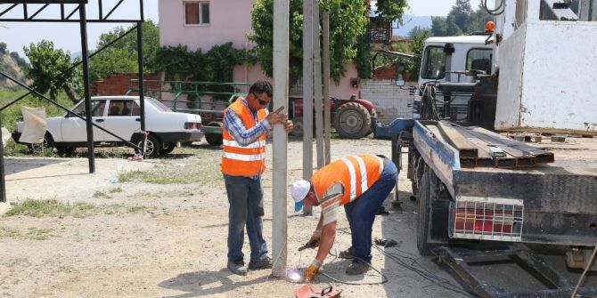 Kurudere Mahallesi Çiftçilerine Destek