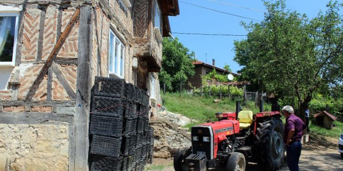 85 Yaşındaki Dede, Oğlu İle Torununu Öldürdü