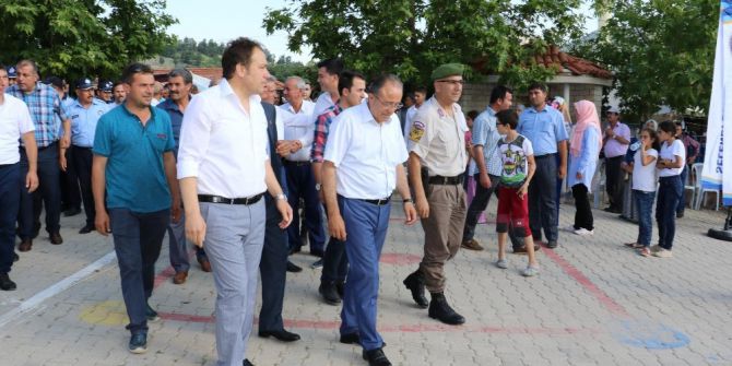 Selendi’de Kiraz Festivali