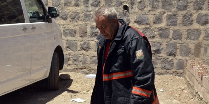 Yangına Müdahale Eden İtfaiye Eri Ölümden Döndü