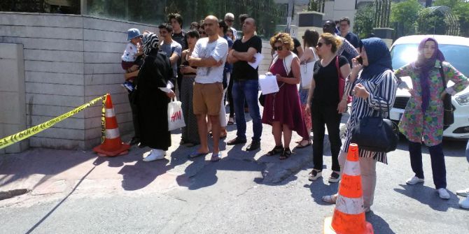 Alman Başkonsolosluğu Önünde Şüpheli Paket Alarmı