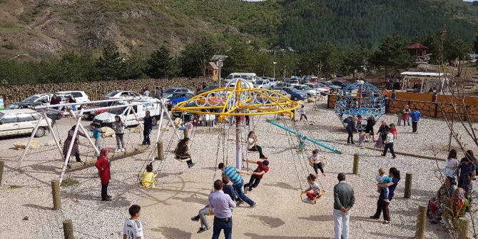 Çorumlular Bayramda Tabiat Parklarına Akın Etti