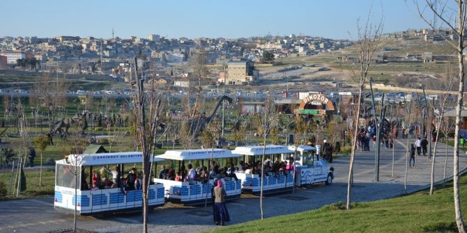 Şahinbey Belediyesinin Parkları Doldu Taştı