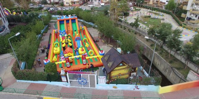 Alanya Belediyesi Bayramda Çocukların Yüzünü Güldürdü