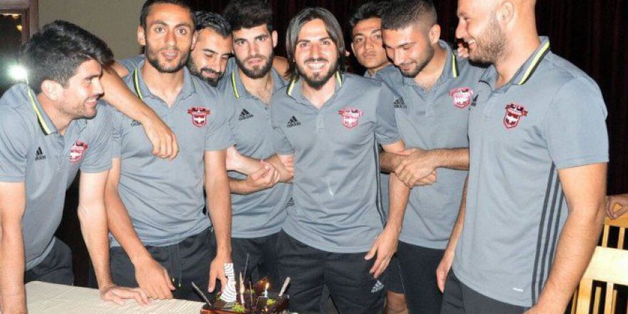Gaziantepspor’da İsmail Haktan Odabaşı’na Sürpriz Doğum Günü