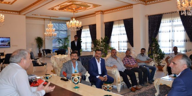 Başkan Kılıç, Çatlılar Derneğini Misafir Etti