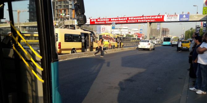 Yenibosna’da Palalı Genç Alarmı