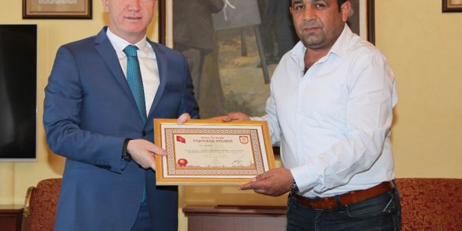 Uyuşturucuyla Gönüllü Mücadele Edenlere Teşekkür