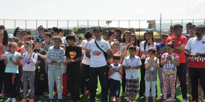 Kars’ta Yaz Spor Okulları’nın Açılışı Yapıldı