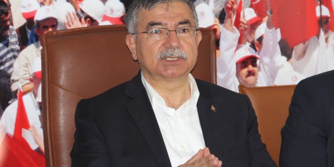 Bakan Yılmaz: "Sözleşmeli Öğretmen Uygulamamız Devam Edecektir"