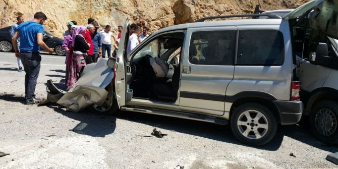 Trabzon’da Trafik Kazası: 1 Ölü, 2 Yaralı