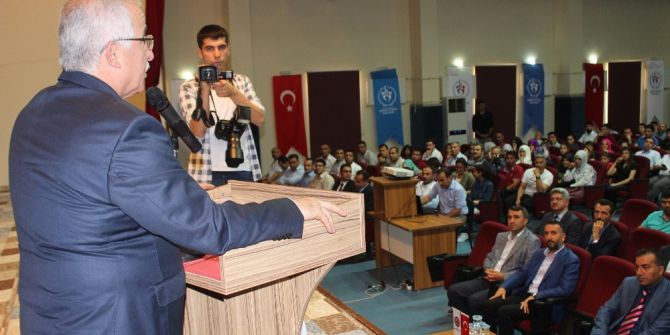 Çanakkale Şehitleri Şiiri Ezberleyen Öğrenciler Ödüllendirildi