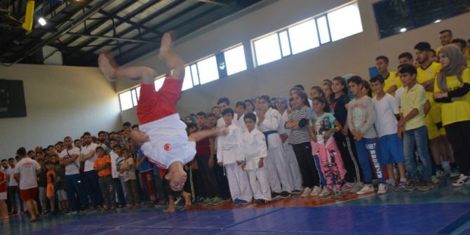 Tatvan’da Yaz Spor Kurslarının Açılışı Yapıldı