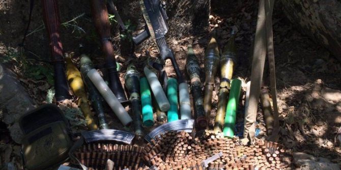 Hakkari’de Pkk’ya Ait Sığınakta Çok Sayıda Silah Ve Mühimmat Ele Geçirildi