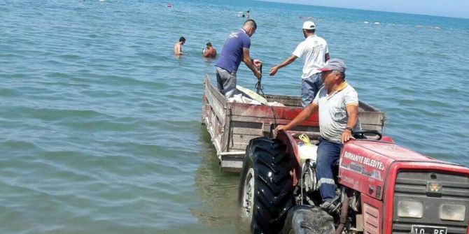 Yaralanmalara Neden Olan Denizdeki Demir Çubuk Çıkarıldı