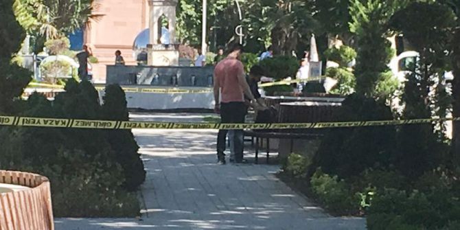 Parkta Unutulan Çanta Kısa Süreli Paniğe Sebep Oldu