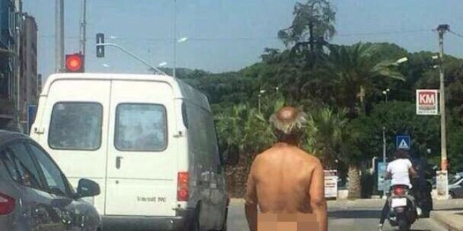 Aşırı Sıcak Delirtti, Çırılçıplak Soyundu