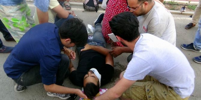 Otomobil İle Motosiklet Çarpıştı: 2 Yaralı