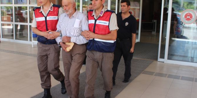 Oğlunu Ve Torununu Küfür Ettiği İçin Öldürmüş