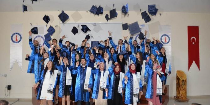 Dpü Tıp Fakültesi Üçüncü Mezunlarını Verdi