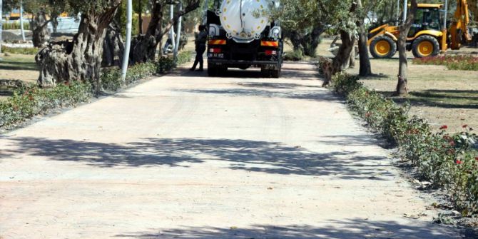 Aliağa’da Yürüyüş Yollarına Dekoratif Baskı Uygulaması