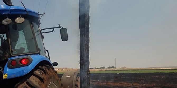 Anız Yangını 16 Köyü Elektriksiz Bıraktı