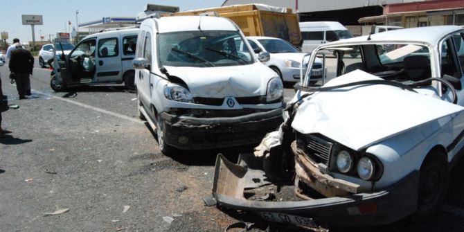 Şanlıurfa’da Zincirleme Trafik Kazası: 5 Yaralı