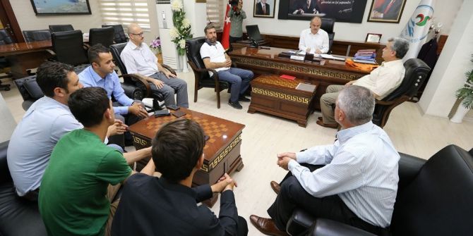 Başkan Gürlesin’den Personele Teşekkür Belgesi