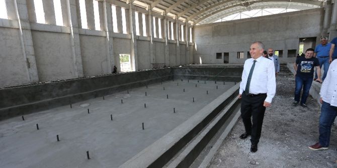 Denizli’ye Yeni Bir Yüzme Havuzu Daha