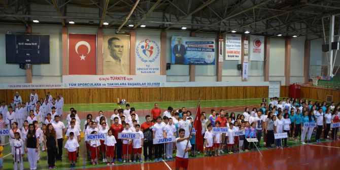 Nevşehir’de Yaz Spor Okulları Açıldı