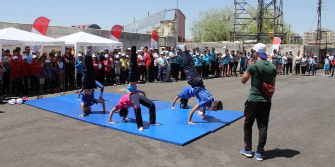 Van’da İl Spor Merkezleri Açıldı