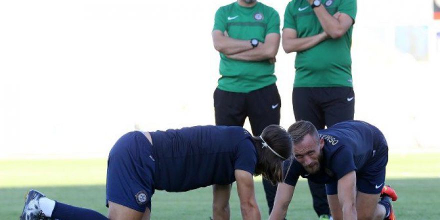 Osmanlıspor Topbaşı Yaptı