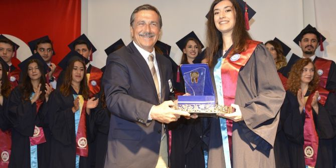 Başkan Ataç, Çiçeği Burnunda Meslektaşlarının Sevincini Paylaştı