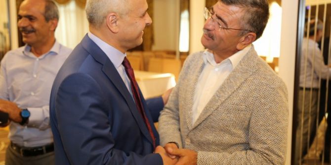 Niğde Belediye Başkanı Faruk Akdoğan’dan Vali Peynircioğluna Veda Yemeği