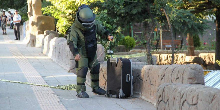 Yozgat’ta Şüpheli Valiz Fünye İle Patlatıldı