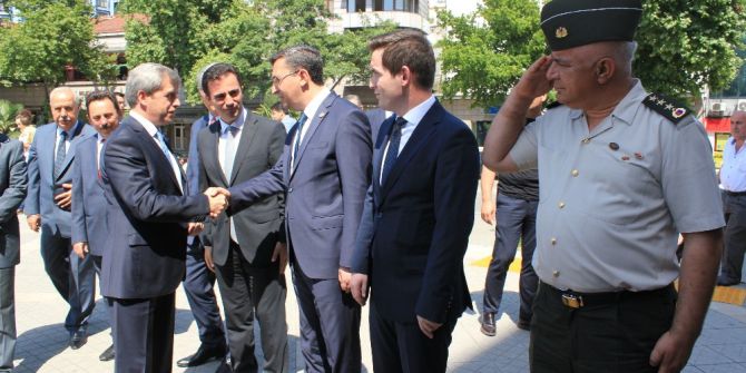 Vali Çınar Yeni Görevine Başladı