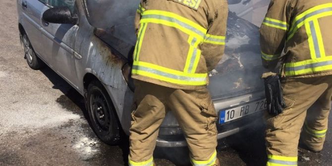 Seyir Halindeki Araç Yandı