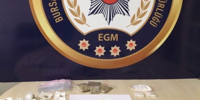 Uyuşturucu Satıcılarına Darbe: 5 Gözaltı