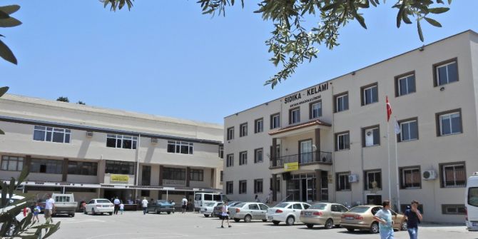 Çeşme’de Lisenin Taşınma Söylentisi Tepkilere Yol Açtı