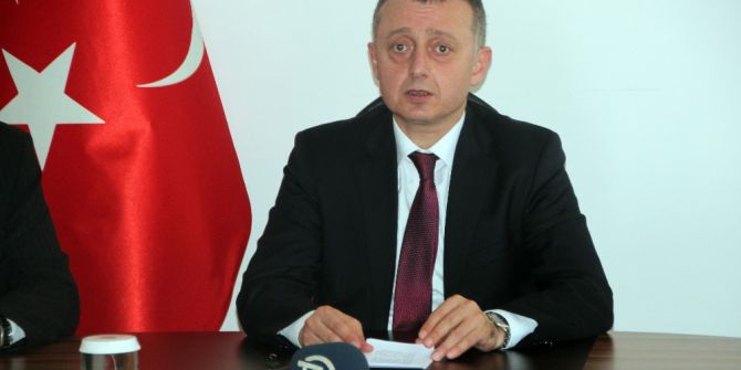 Valinin İlk İşi Telefon Numarasını Vatandaşlara Vermek Oldu