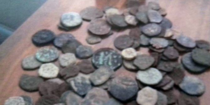 Filipinli Çiftin Valizinden 829 Adet Sikke Çıktı