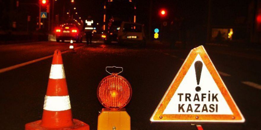 Motosikleli Genç Tır’la Kafa Kafaya Çarpıştı: 1 Ölü