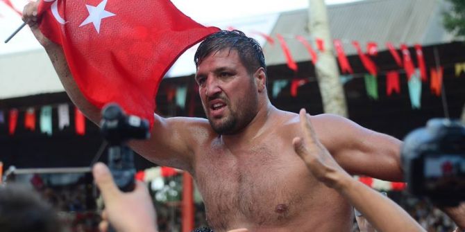 Başpehlivan Recep Kara: “Puanlama Olmasa Benim Sırtımı Kimse Yere Getiremez”