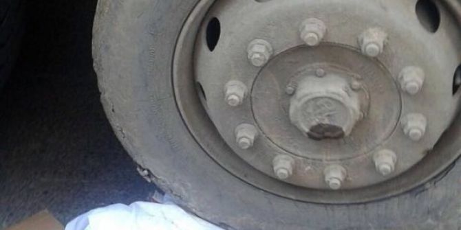 Hafriyat Kamyonun Altında Kaldı, Şans Eseri Kurtuldu